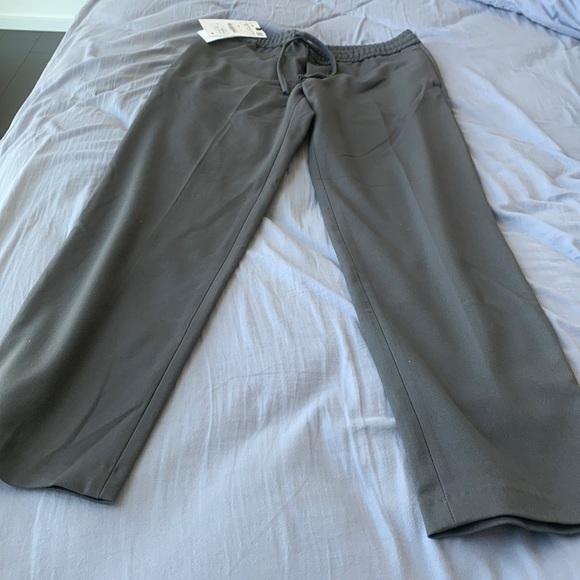 [Sold] Zara Jogger Waist Stretch Pants - Picture 5 of 6